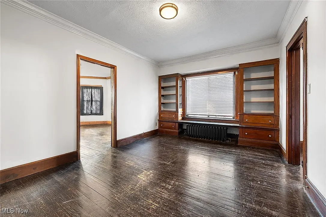 3 bed, 900 sqft, $1,250 — Photo 1