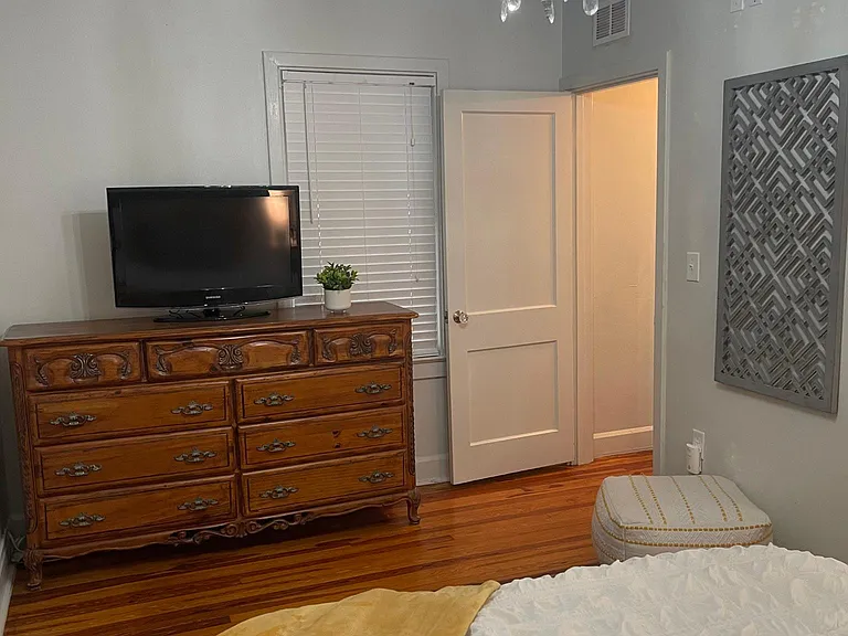 319 Venetian Dr — Photo 15
