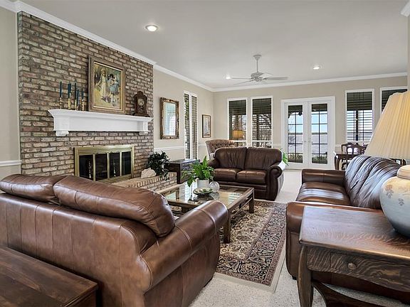 5th image of 619 Sunset Hill Dr