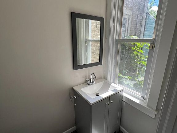 5th image of 6528 Chester Ave