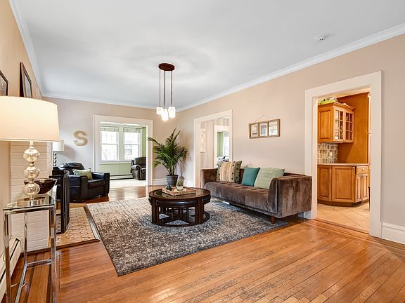4th image of 235 Lenox Ave