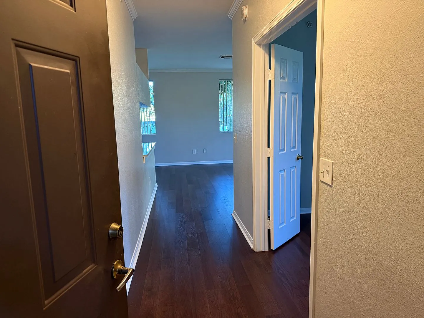 701 Gibson Dr #722 — Photo 2