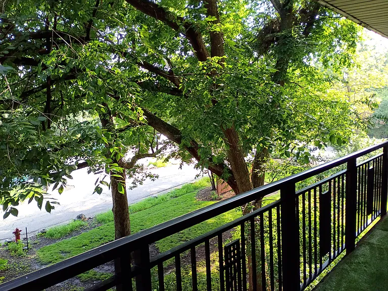 6000 Oakwood Dr #3G — Photo 10