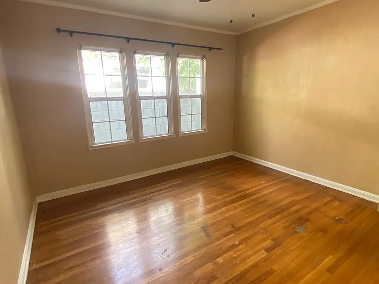 19 E Forest Ave — Photo 5
