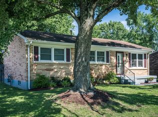 9210 Pagoda Dr, Louisville, KY 40229