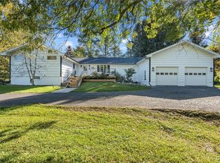 3199 Sweet Rd, Jamesville, NY 13078