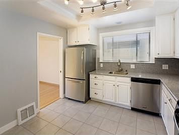 2nd image of 42 Clairview Ct