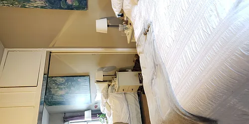 Rented by Roz Khan, LREB