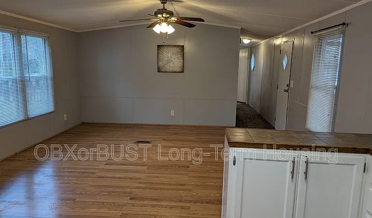 106 Sumac Ln — Photo 11