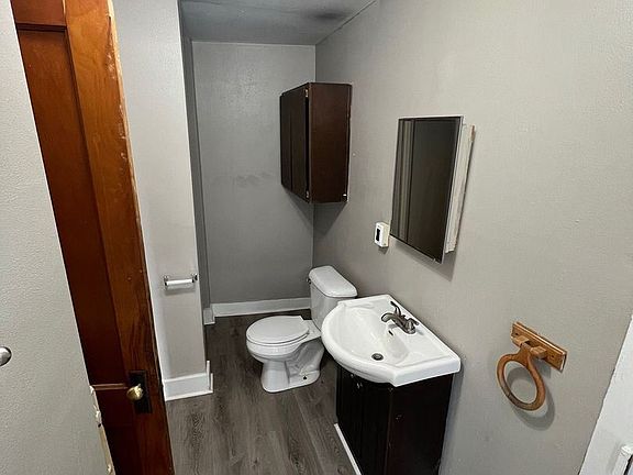 4th image of 426 Wisconsin Ave APT 4