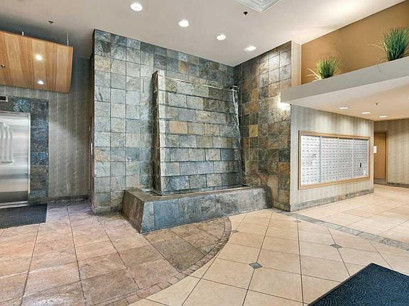 4th image of 836 15th Ave SW #503