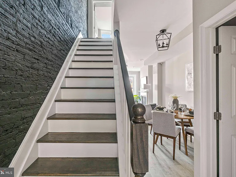 829 W Barre St — Photo 12