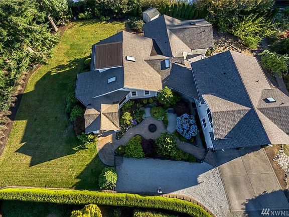 2nd image of 3103 Horsehead Bay Dr NW