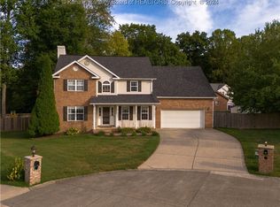 114 Mulberry Dr, Hurricane, WV 25526