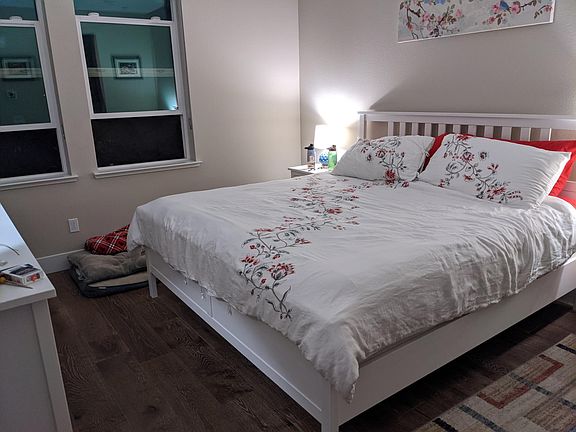 4th image of 845 De Guigne Dr #4