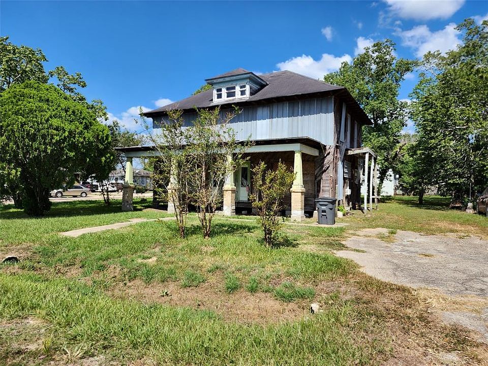 1303 5th St, Bay City, TX 77414 MLS 32460395 Zillow