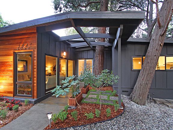 5th image of 3042 Maiden Ln