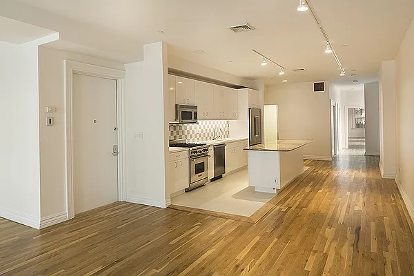 Rented by Stribling | media 24