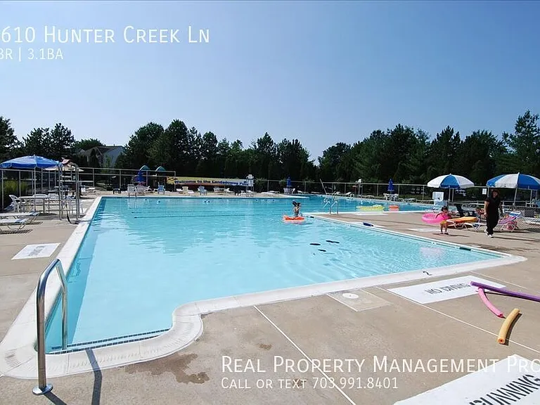 6610 Hunter Creek Ln — Photo 35