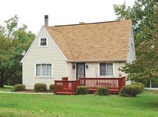 521 Glendale Rd, Beaver falls, PA 15010