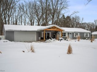 8791 Edgehill Rd, Mentor, OH 44060