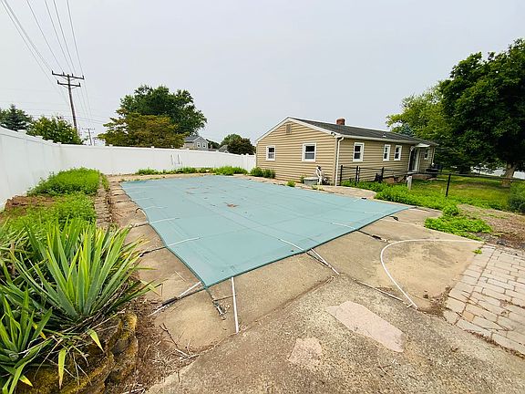 In-ground pool 15x30