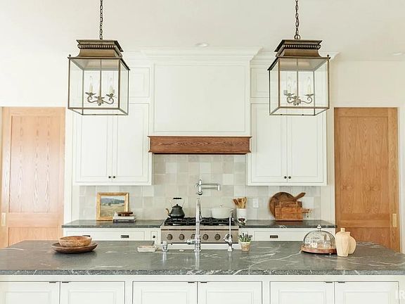 3rd image of 88 In Lamp Post Manor Estates Rd