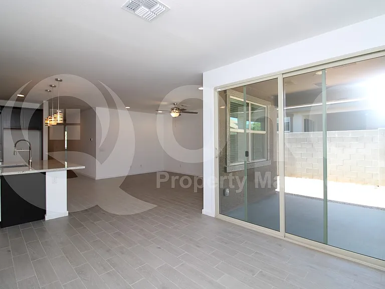 17694 W Pinnacle Vista Dr — Photo 9