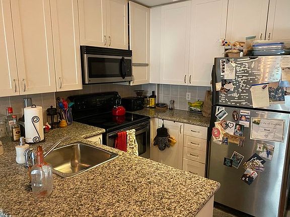 5th image of 88 Carr St #1A
