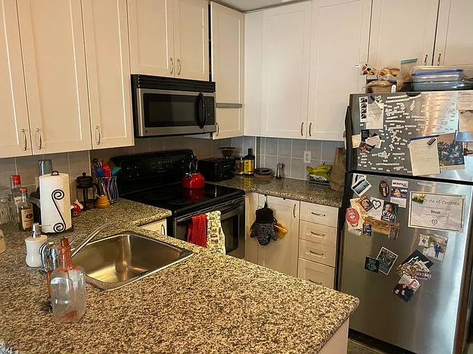 88 Carr St #1A — Photo 5