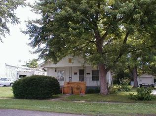 2346 N Travis Ave, Springfield, MO 65803