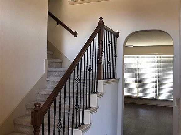 2nd image of 12824 Hidden Valley Ct