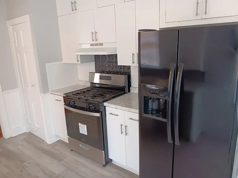 103 E Robinson Pl — Photo 14