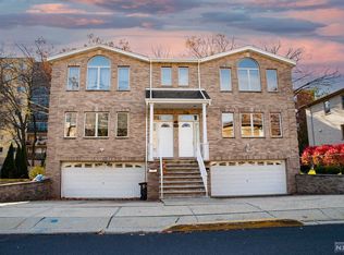 330 Lincoln Ave, Fort Lee, NJ 07024