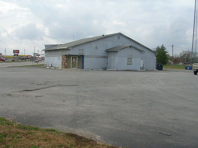 1st image of 501 South Commercial