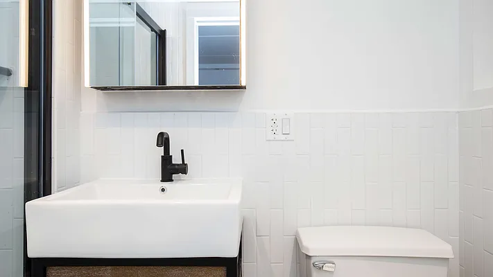 Rented by Nooklyn NYC LLC | media 20