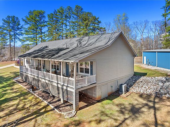 3rd image of 475 Holcomb Rd