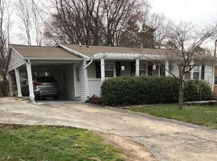 2118 4th Ave NW, Hickory, NC 28601