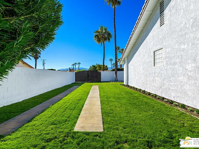 2750 E Vincentia Rd — Photo 46