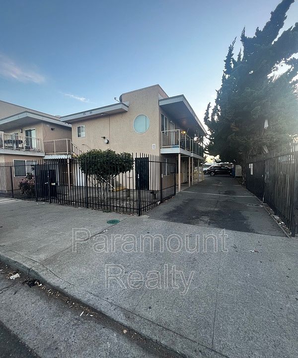 1st image of 173 22nd St