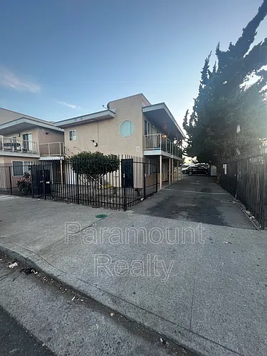 173 22nd St Photo 1