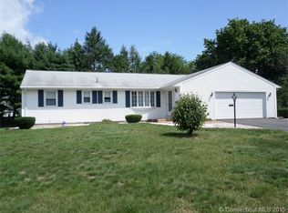 139 Carriage Dr, Manchester, CT 06040