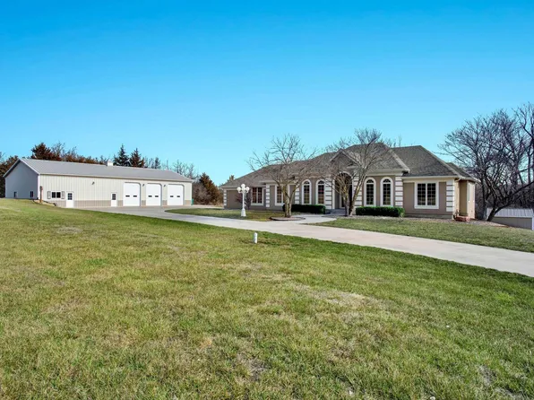 7025 SW 53rd St, Topeka, KS 66610