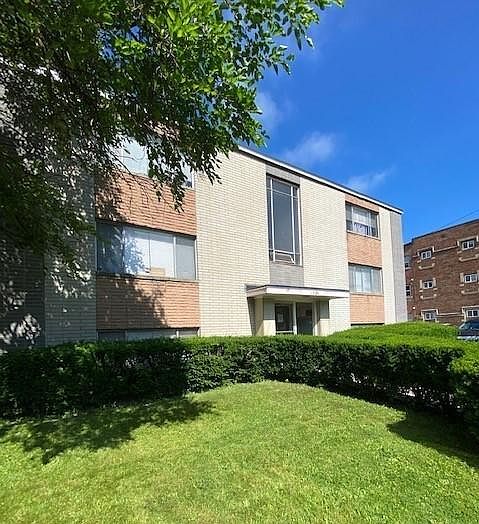 1st image of 1456 W 101st St