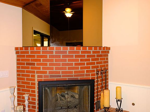 2nd image of 1029 Kensington Dr