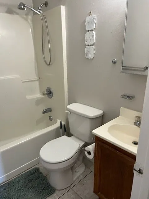 Garland Studio Apartments - 12 — Photo 3
