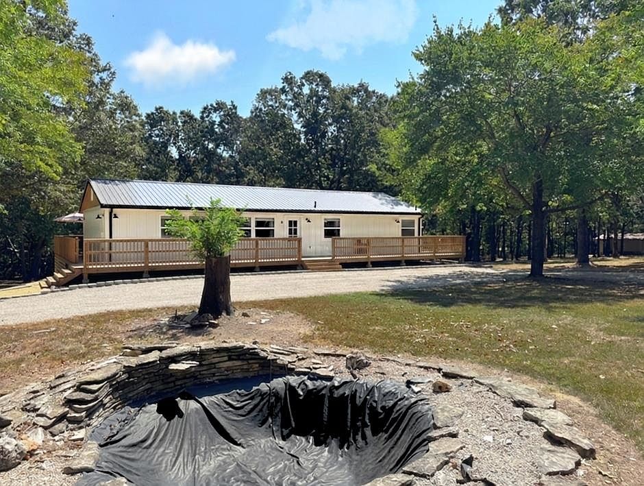 1st image of 8 Dusty Dr
