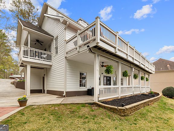 2nd image of 10119 Waterside Ct