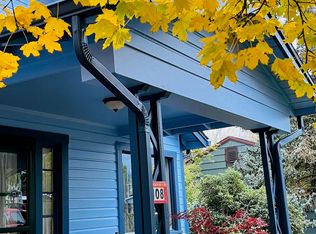 108 N 1st St, Talent, OR 97540