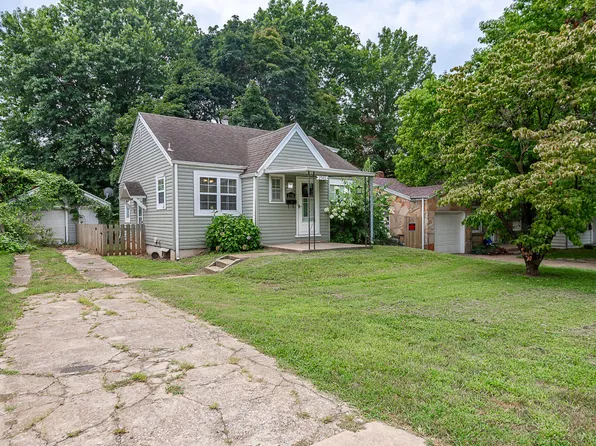 2546 W Walnut Street, Springfield, MO 65806